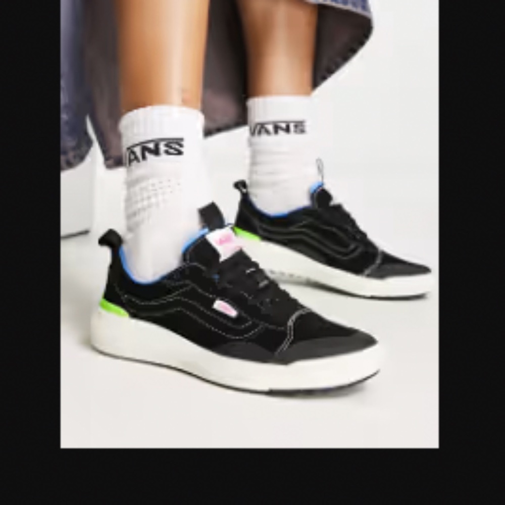 Vans UA UltraRange EXO SE sneakers in black Womens 9.5 NEW